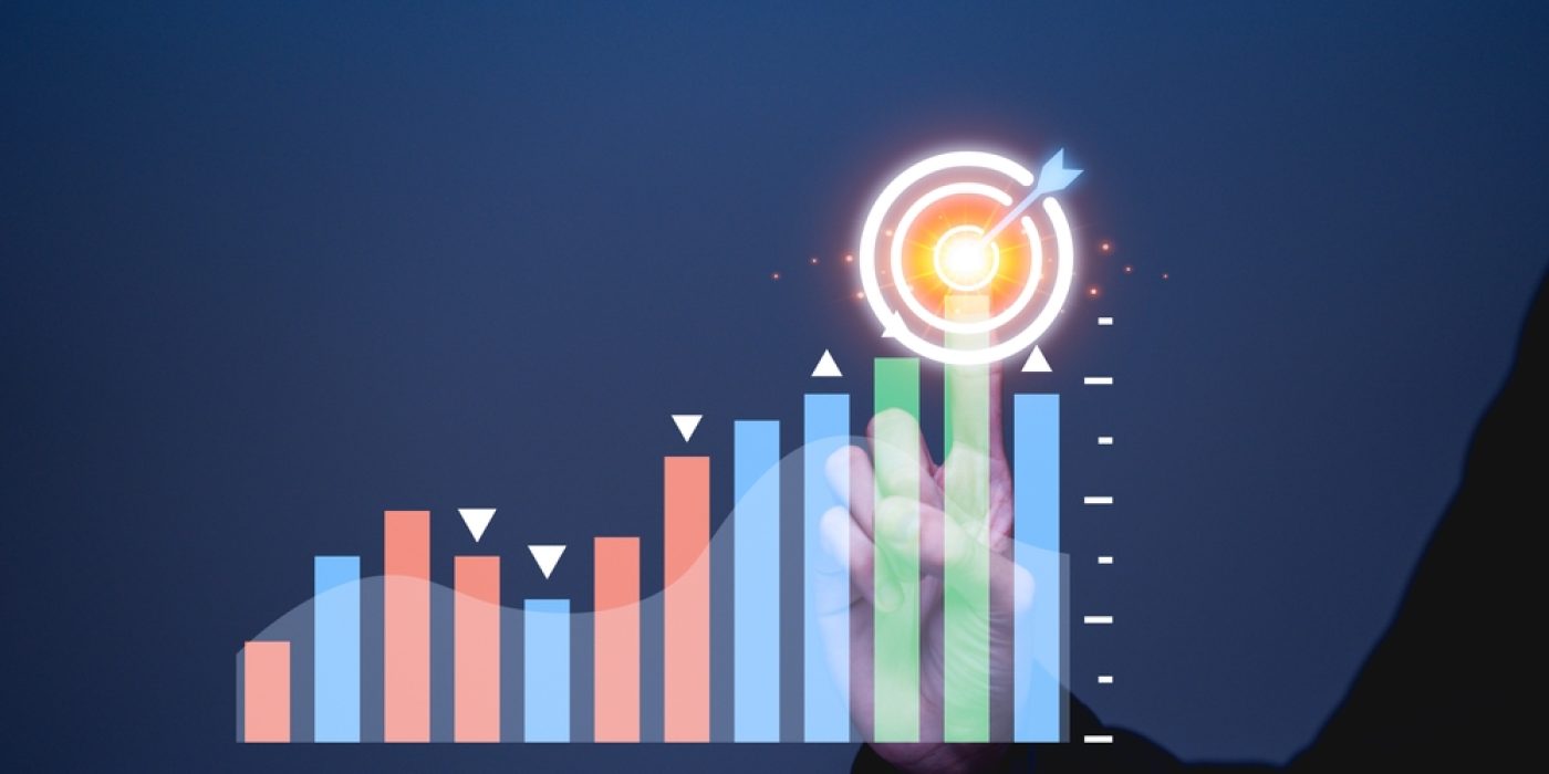 Gráfico de barras com ícone de objetivo, representando a curva de aprendizagem e o progresso alcançado.